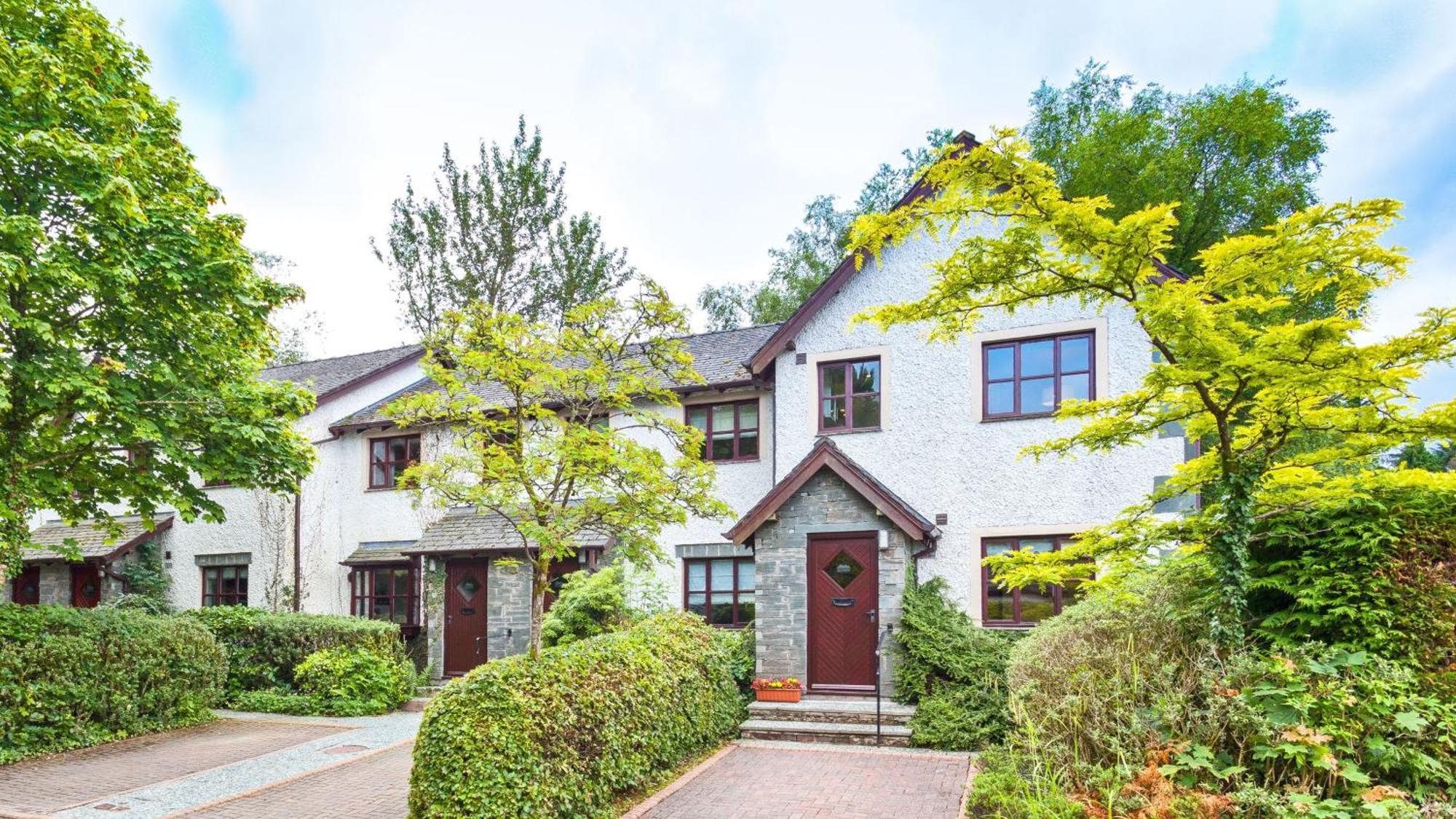 2 Bedroom Lake District Cottage At Windermere Marina Village ボウネス＝オン＝ウィンダミア エクステリア 写真